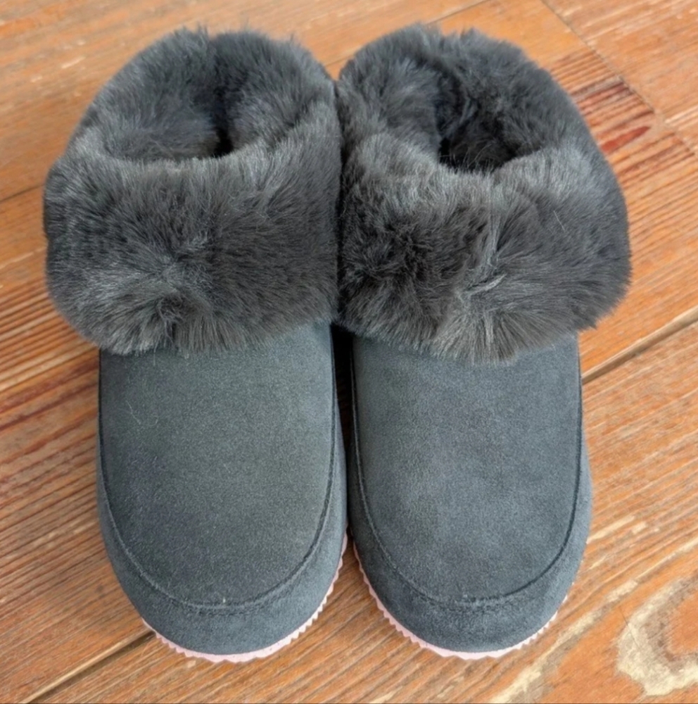 NIB women's size 6 Sorel coffee run slippers in charcoal/pink
